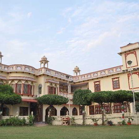 The Rajwada Hotel Kukas 外观 照片